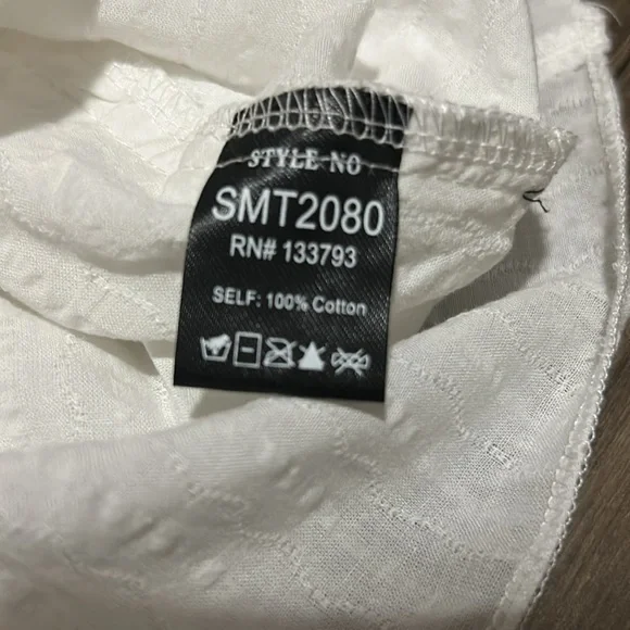 NWOT POL Eyelet Top L - Picture 4 of 6